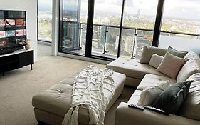 Lux 3 Bedroom Apartment In Southbank